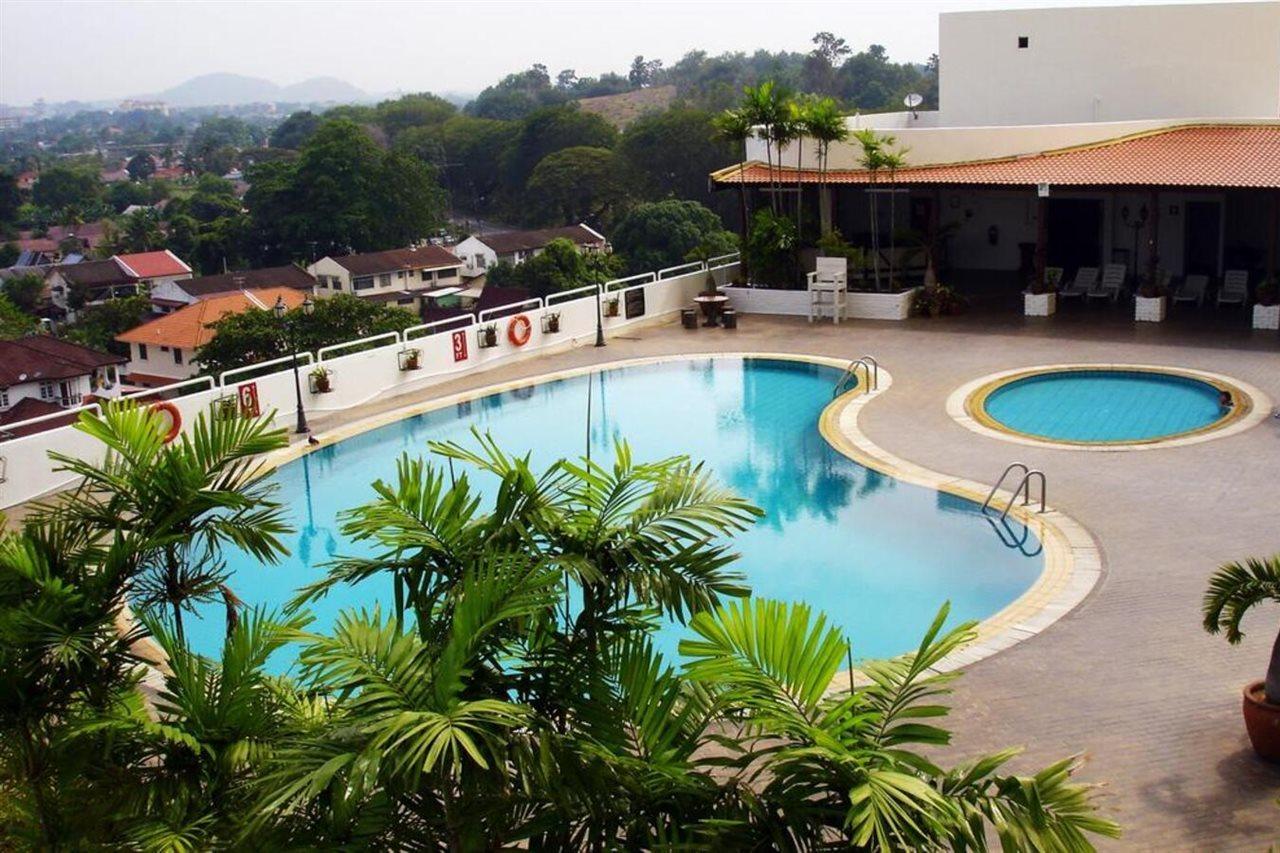The Emperor Hotel Malacca מראה חיצוני תמונה