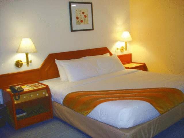 The Emperor Hotel Malacca מראה חיצוני תמונה
