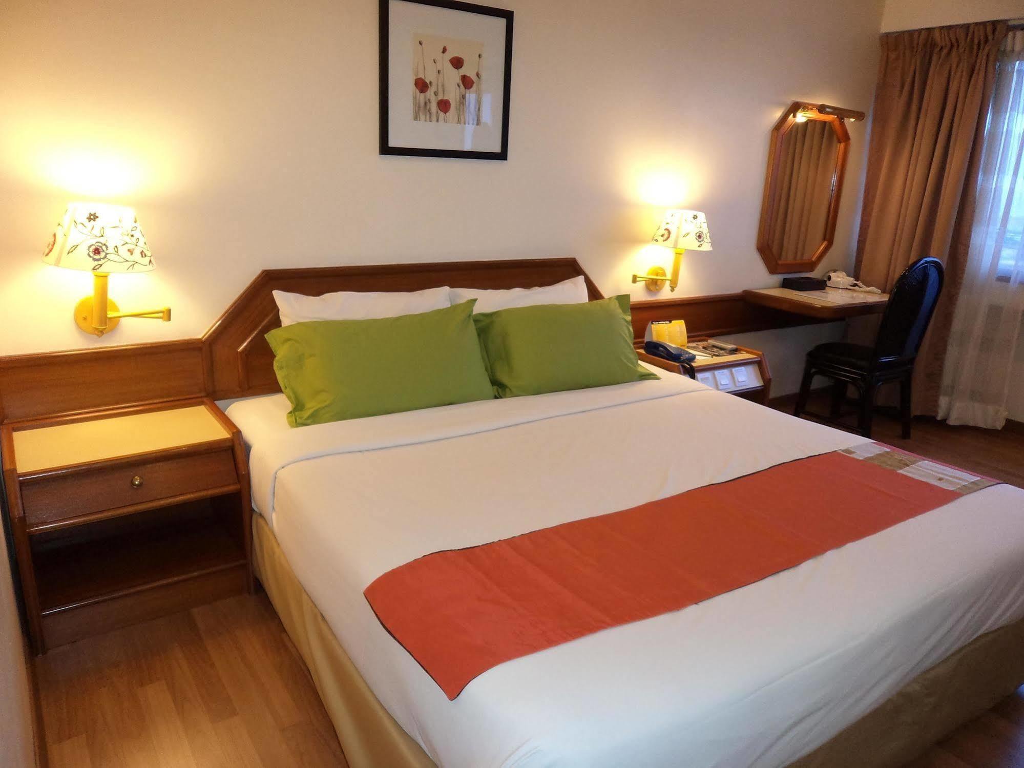 The Emperor Hotel Malacca מראה חיצוני תמונה