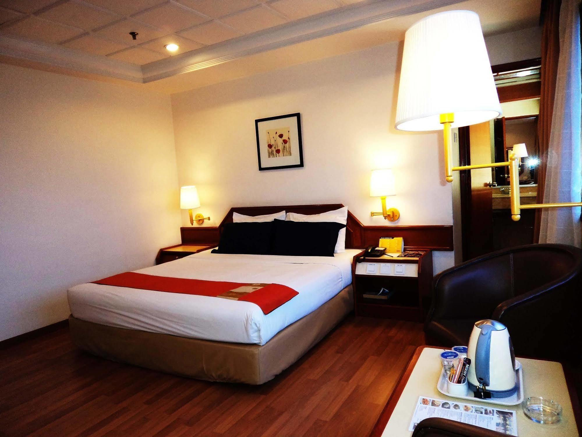The Emperor Hotel Malacca מראה חיצוני תמונה