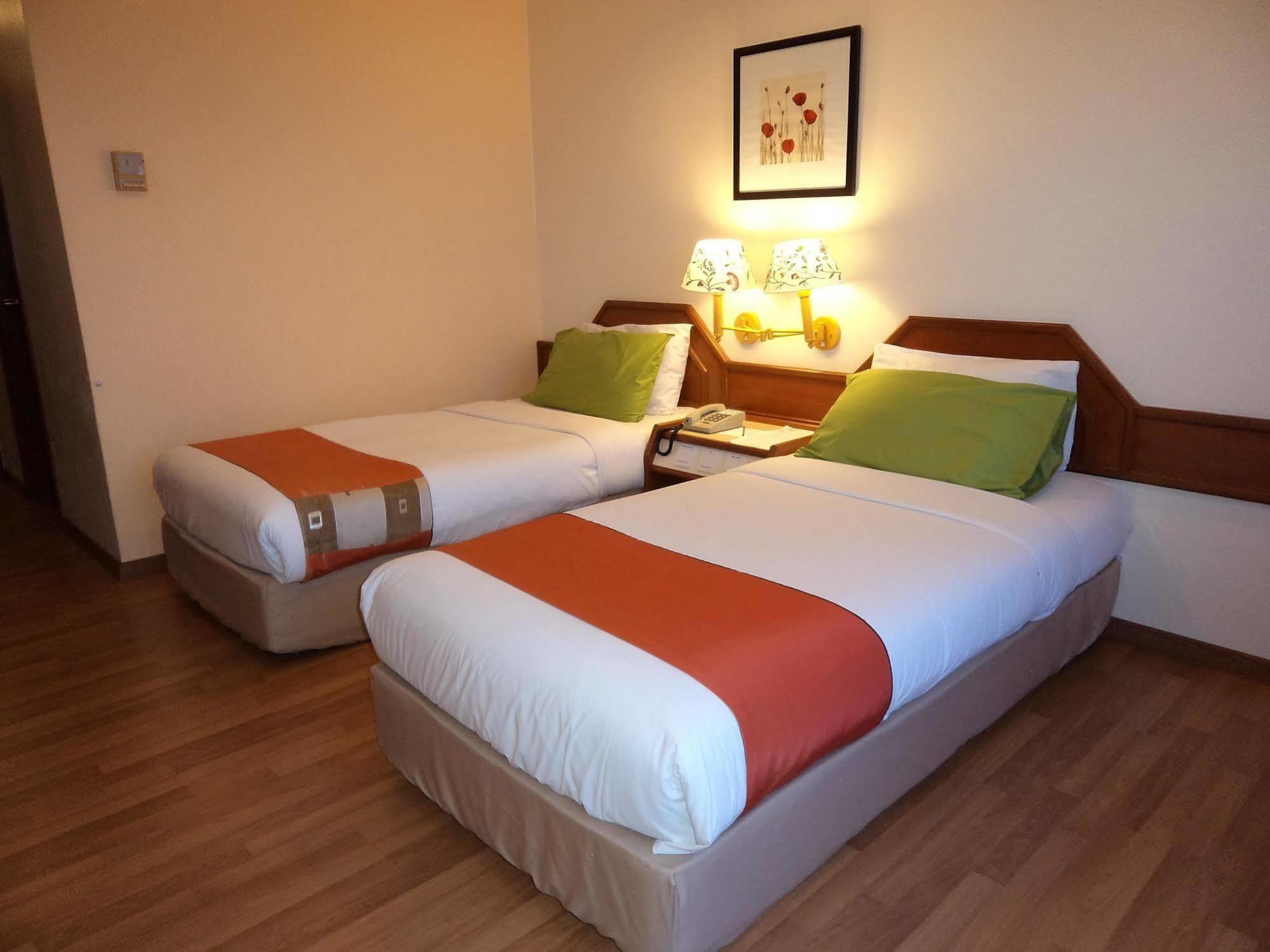 The Emperor Hotel Malacca מראה חיצוני תמונה